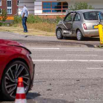 Twee gewonden bij aanrijding Deventer
