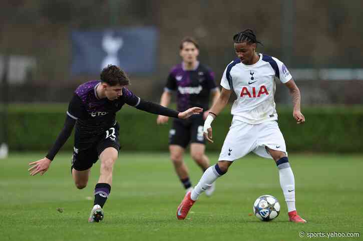 Manchester United snap up highly-rated youngster from Tottenham