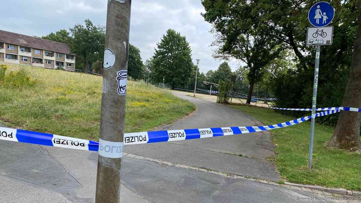 Ermittlungen laufen: Was war Motiv für Bluttat auf einem Wolfsburger Spielplatz?