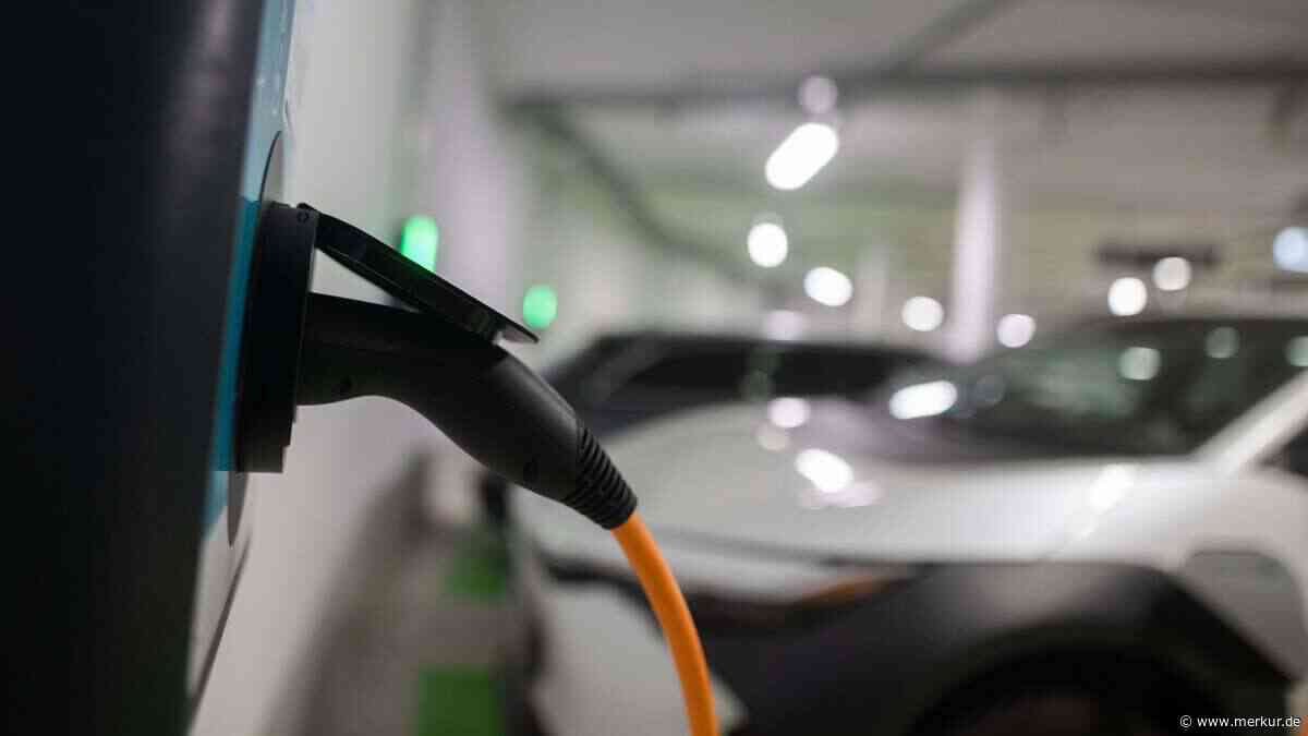 Runter um fast 20 Prozent: Studie zeigt einen Trend bei Preisen der E-Autos