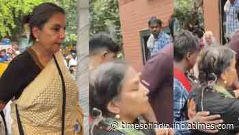 Shabana Azmi falls ill, suffers dizziness during protests at jantar Mantar: WATCH VIDEO