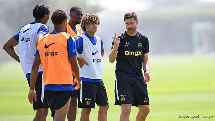 Alonso to offer glimpse of future in pre-season tour