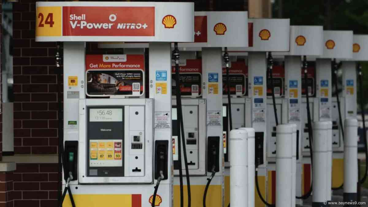 National average for gas climbs back to $4 a gallon