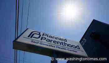 Political analysts see little chance of GOP renewing Planned Parenthood funding freeze