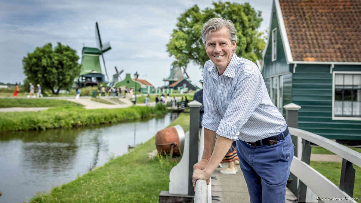 Zaanse huisjes en molens lokken bezoekers uit alle windstreken, maar toegangshek is er nog altijd niet: ’Geen grip op wie hiernaartoe komen’