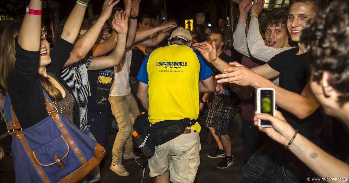 Dit moet je weten over de Vierdaagse: ‘Hordes studenten staan om 04.00 uur te juichen’
