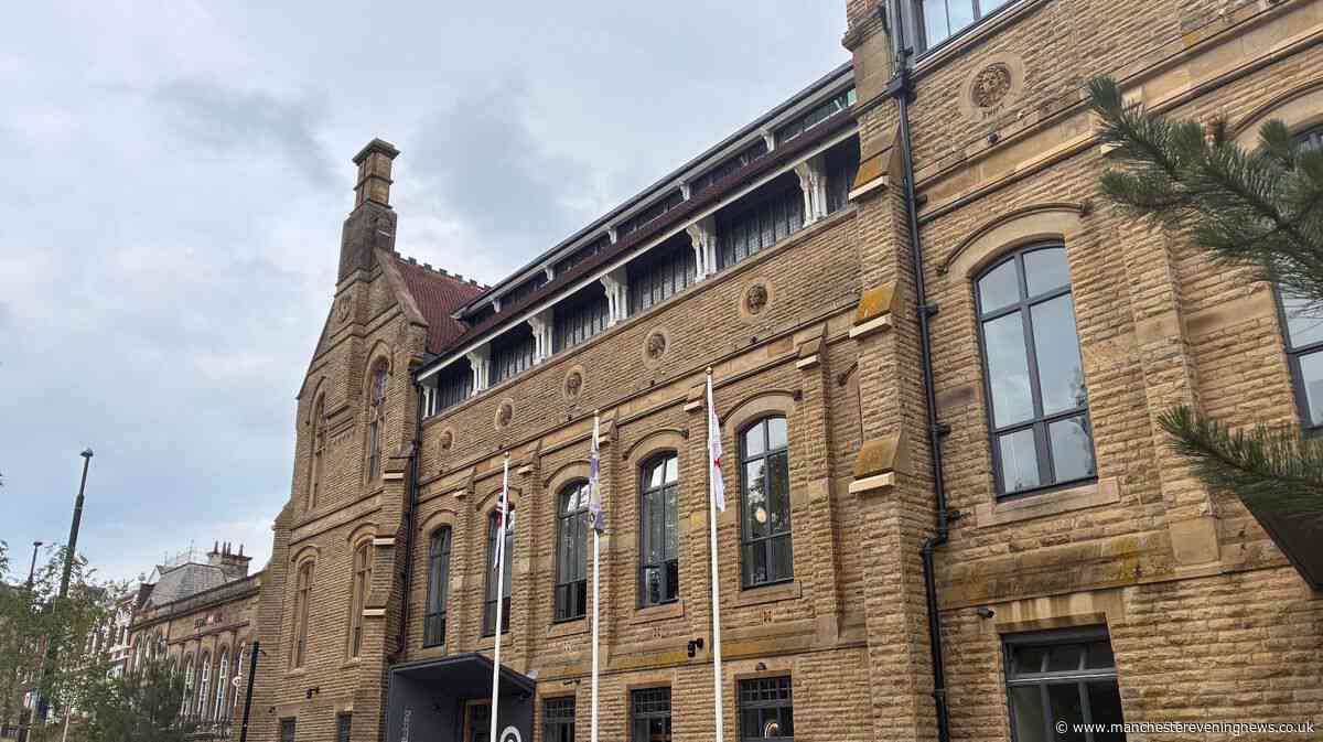 Investigation finds 'unexplained' rise in Oldham Council staff expenses