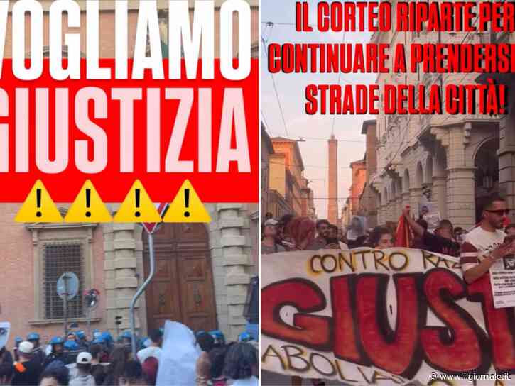 Sinistra in corteo per Fakir, insulti alla polizia: "Assassini". Lanciata una bomba carta dai manifestanti, gli agenti rispondono con cariche e lacrimogeni
