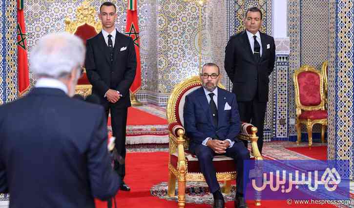 الملك يستقبل والي بنك المغرب