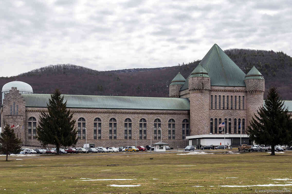 Incarcerated man dies after cell fire at Eastern Correctional Facility