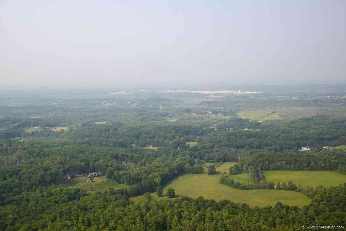 Will Albany stay smoke-free this week? It depends on the weather.