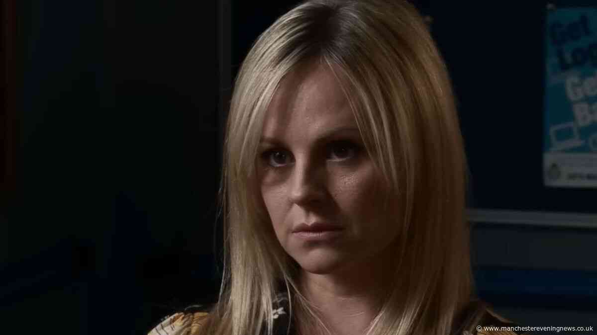 Coronation Street fans left baffled over same detail in Sarah Platt arrest