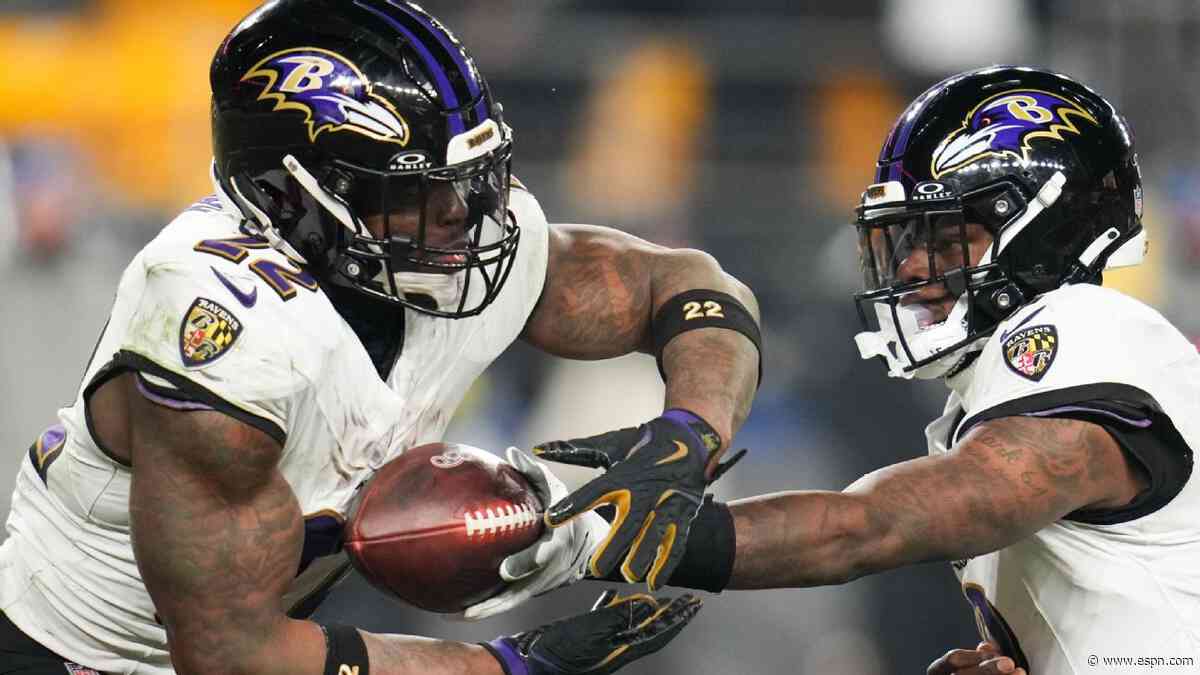 Mock draft: Non-PPR formats are a throwback to run...