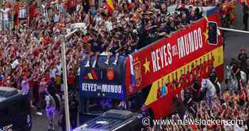 Madrid loopt uit voor huldiging spelers in open bus, Yamal neemt vechtersbaas Paredes op de hak
