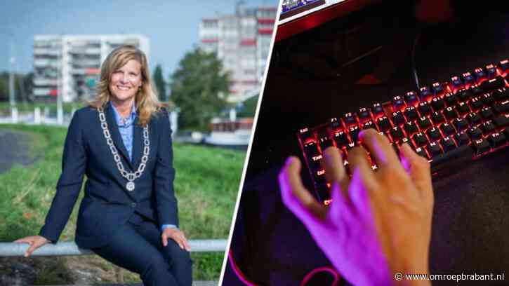 73-jarige Waalwijker is boos over asielprobleem en beledigt burgemeester