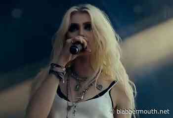 THE PRETTY RECKLESS's TAYLOR MOMSEN: 'I Make Music And Write Songs For Me'