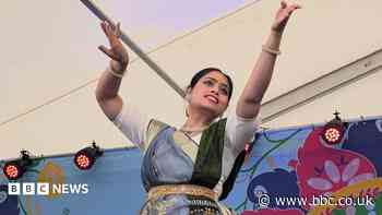 Mela draws thousands to Asian culture celebrations