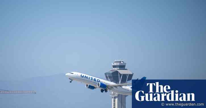 United Airlines says it will ‘look into’ worker’s threat to call ICE in viral video
