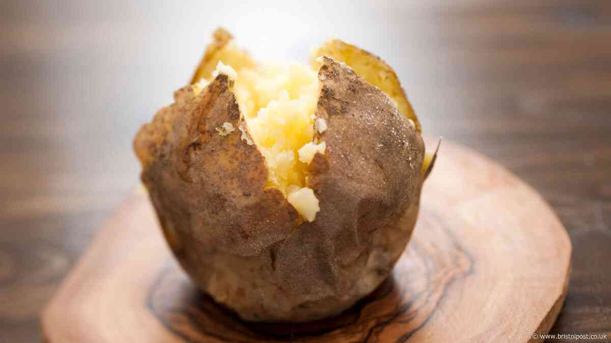 Sprinkle of 65p kitchen ingredient makes jacket potatoes fluffier every time