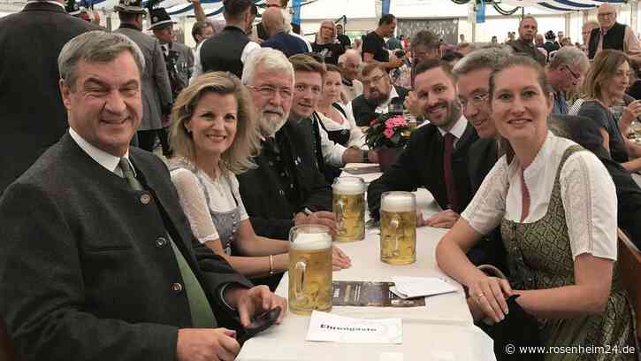 Tomaten-Attacke auf Söder „bodenlose Frechheit“ - wird Volksnähe für Politiker lebensgefährlich?