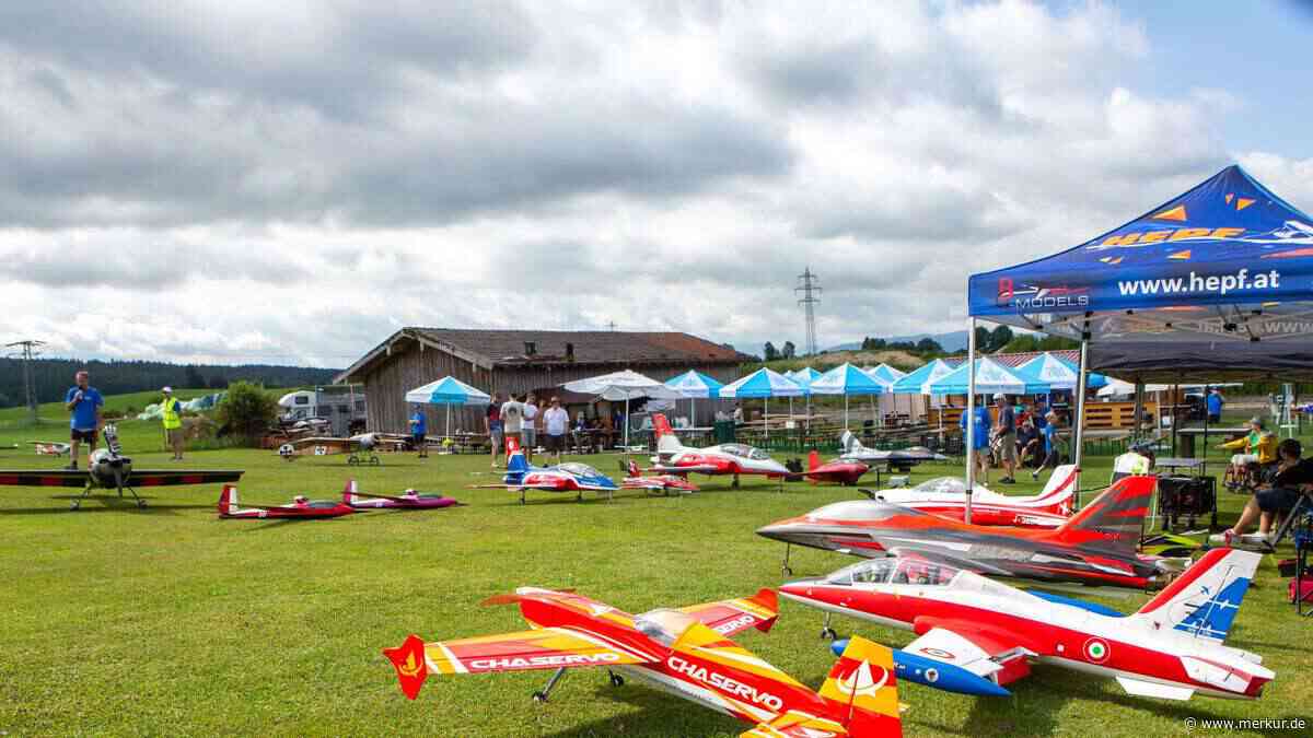 Die hohe Kunst der kleinen Flieger: Beim Flugtag wollen alle hoch hinaus
