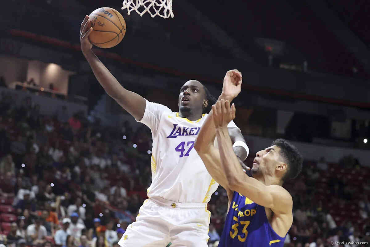 Arthur Kaluma signed by Lakers to two-way contract