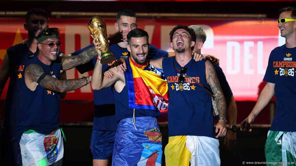 WM live! Millionen empfangen Spaniens Weltmeister – Ermittlungen gegen Paredes