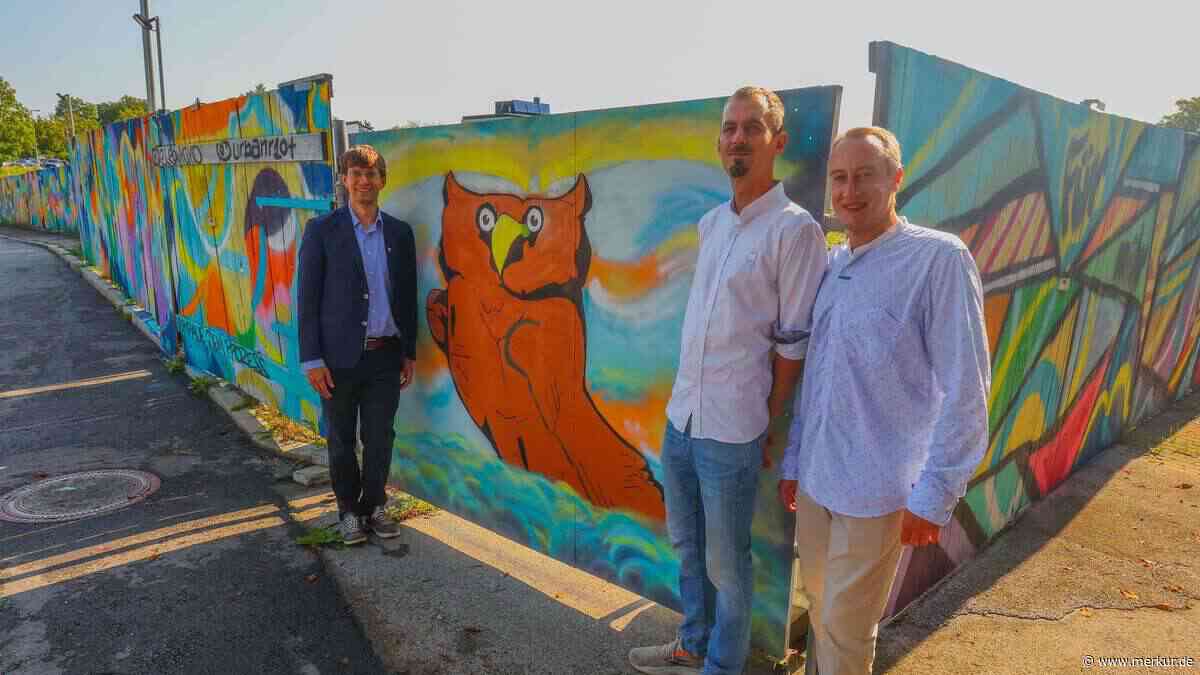 Kunst am Bauzaun: Künstler versprühen 420 Dosen in zwölf Monaten