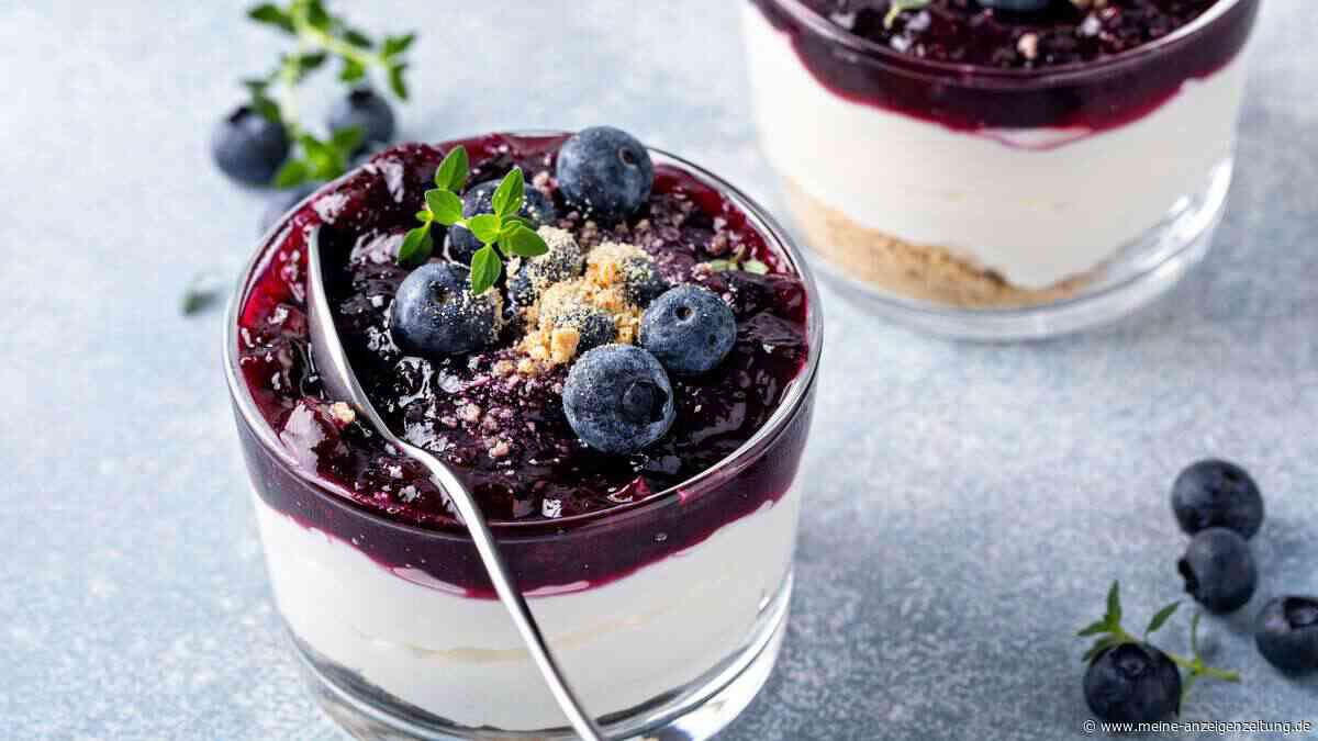 Dieses altmodische Beerendessert feiert gerade sein Comeback – und es braucht keinen Backofen