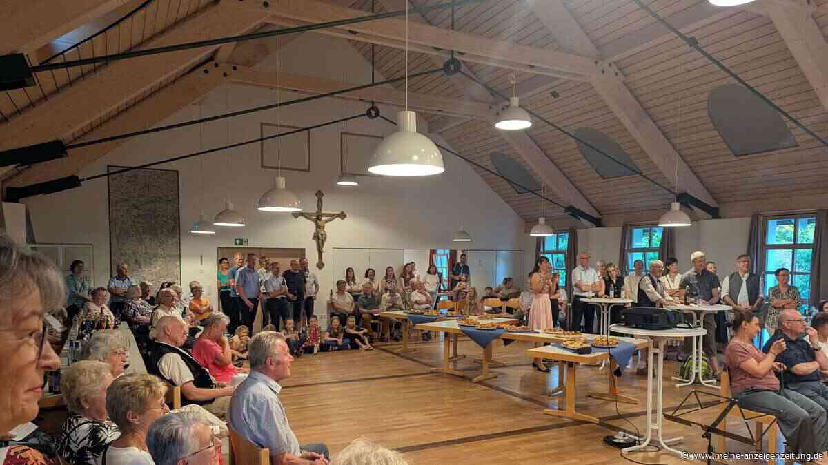 Kirchenmusiker Lorenz Gömbi nach 25 Jahren im Pfarrverband verabschiedet