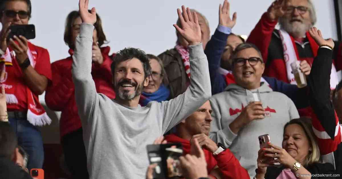 Nieuwe bondscoach? Mark Van Bommel laat KBVB duidelijk weten hoe hij erin staat