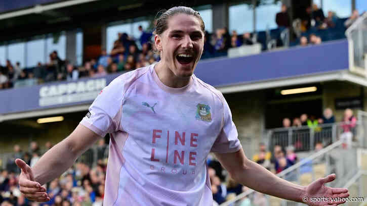 Bristol City sign striker Tolaj from Plymouth