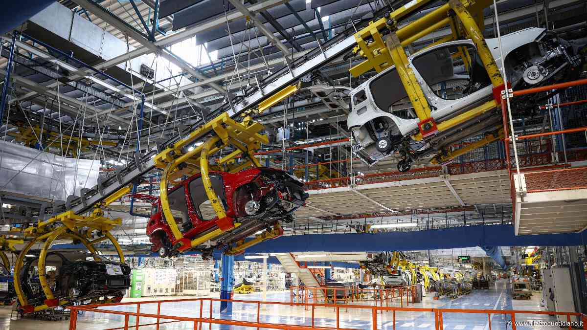 Auto, fino a 726mila posti a rischio entro il 2040. Lo studio che mette in dubbio le politiche UE
