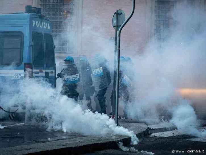Bologna a ferro e fuoco, bufera su Lepore: "Deve dimettersi". Salvini: “Sinistra irresponsabile”