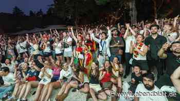 WM 2026 im Stadtpark, auf dem Kiez und Co: Fußballfans feierten einfach weiter