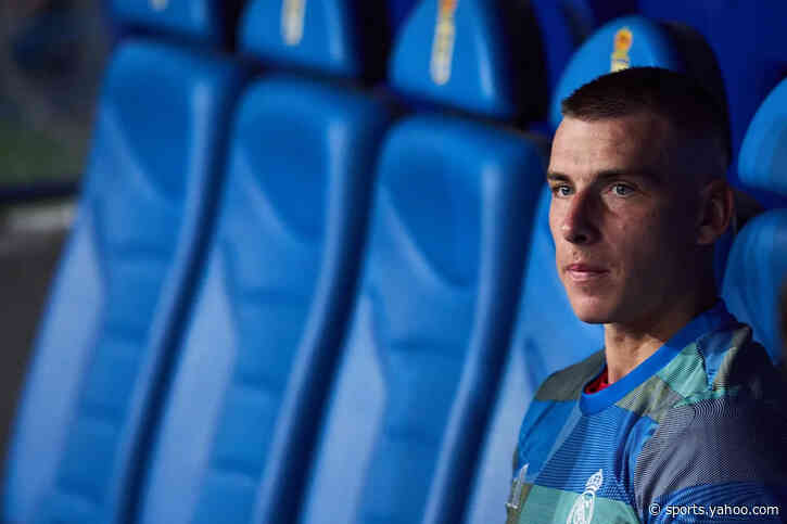 Real Madrid goalkeeper trains alone after muscle issue – report