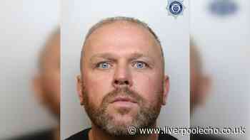 Stalker who terrorised ex-girlfriends wanted by police again