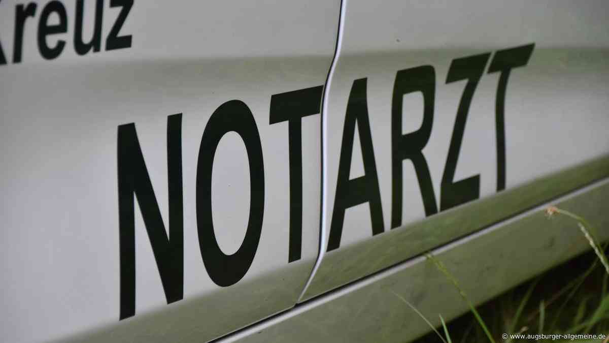 Medizinische Ursache: Frau kracht mit Auto gegen Gartenmauer