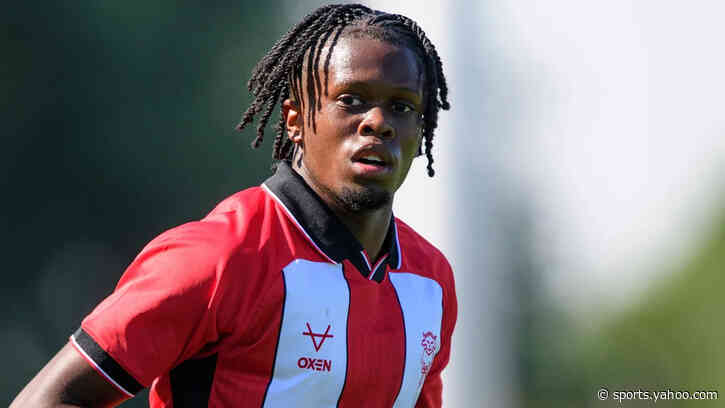 Tranmere sign Lincoln winger Okoro on loan