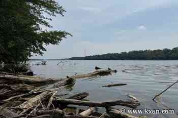5 dead in attempt to save struggling swimmer in an Ohio river