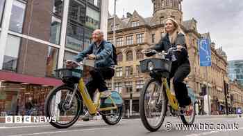 Free bikes offered to commuters hit by tram disruption