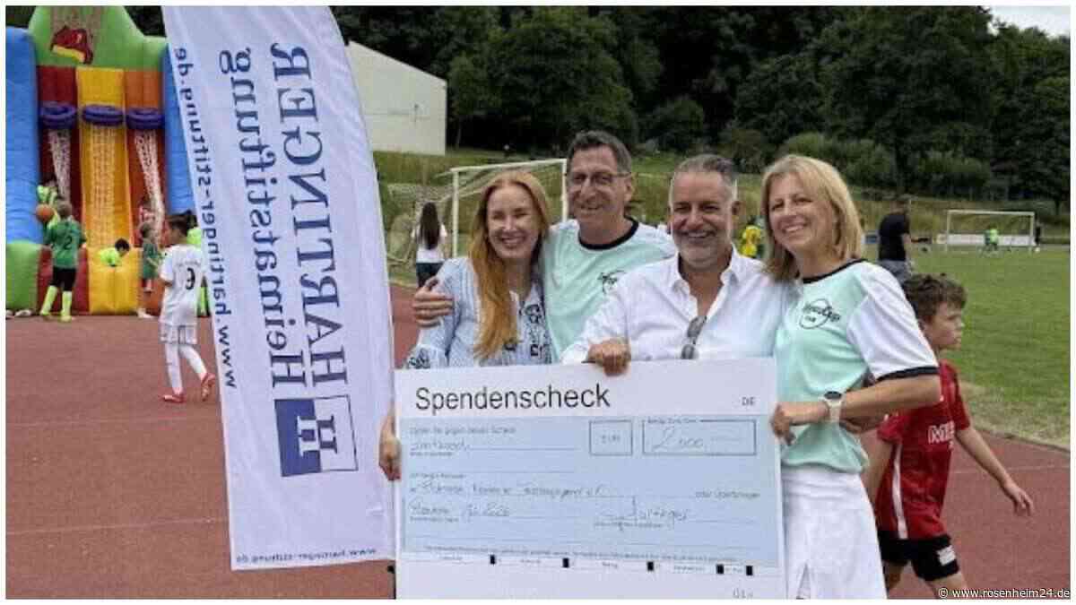Hartinger Heimatstiftung spendet 2.000 Euro für den Inngau-Cup in Neubeuern