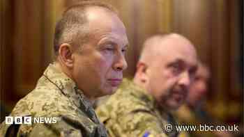 Row escalates in Ukraine over army chief's future