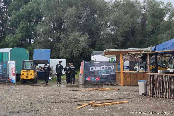 Messerstiche auf Dorffest: Junger Mann in U-Haft