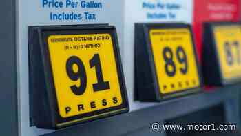 Your Gas Station Has Three Fuel Grades. So Why Does It Only Have Two Fuel Lines?