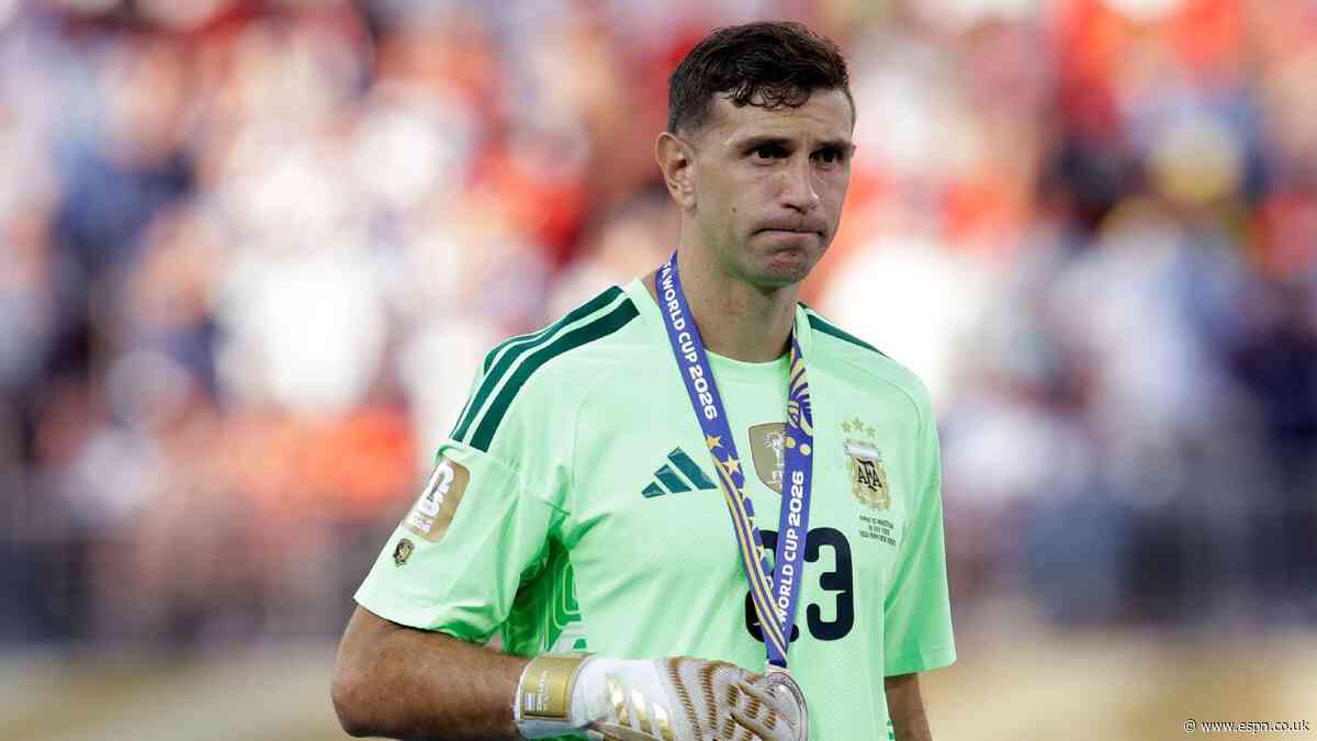Emi Martínez considering Argentina future