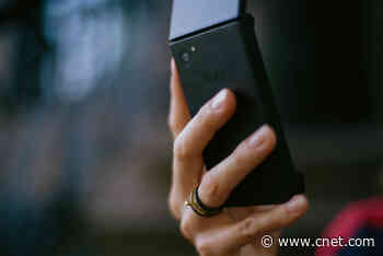 The Light Flip Phone Is a Minimalist Throwback Built With Modern Hardware Sensibilities