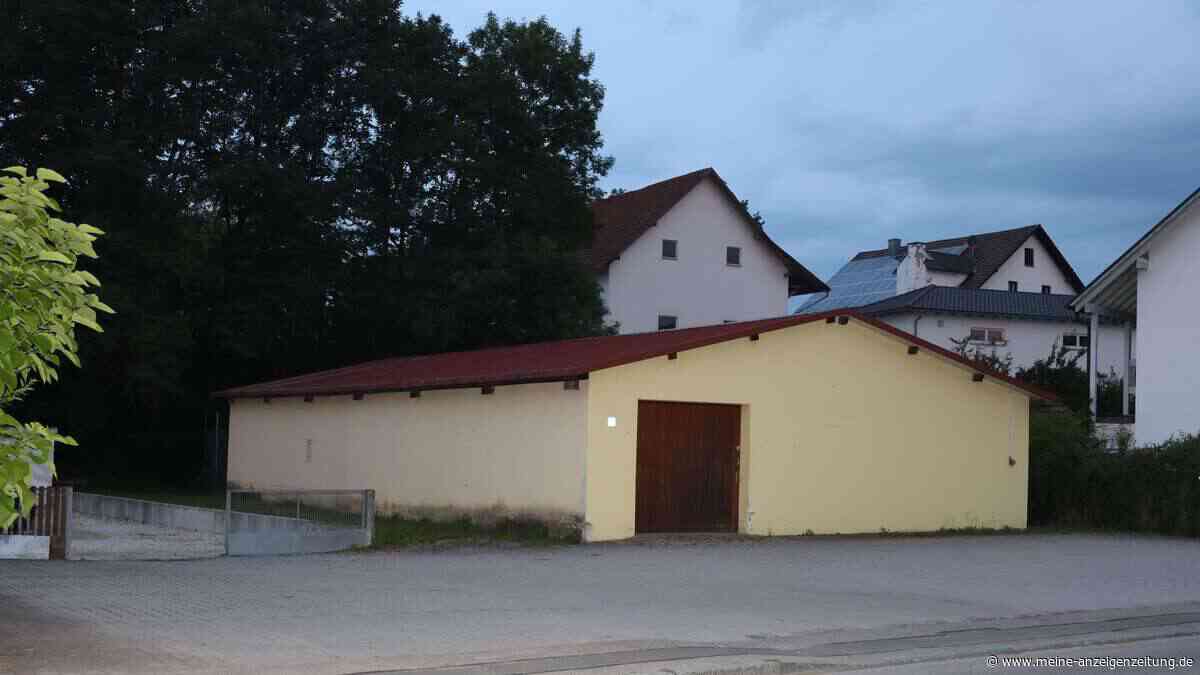 Verkaufscontainer beim ehemaligen Getränkemarkt soll Versorgungslücke in Gammelsdorf schließen