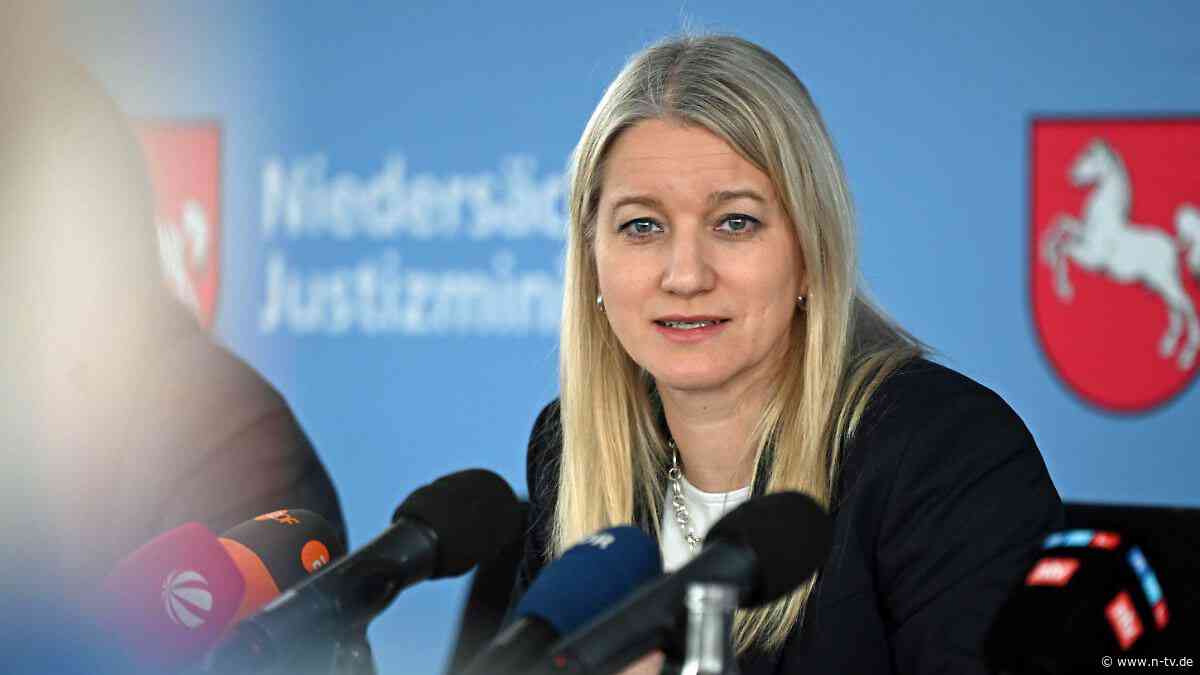 "Serie schwerwiegender Pannen": Sechsfachmörder von Stade tot - CDU fordert Aufklärung