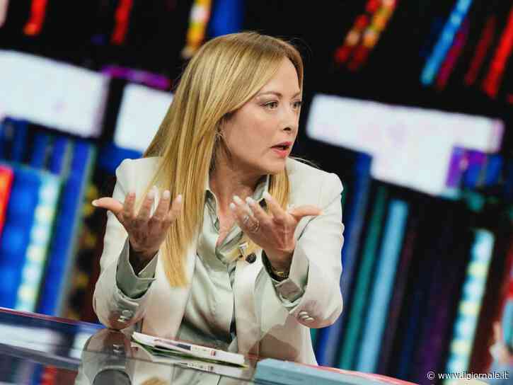 Meloni prende le distanze dal video di Vannacci, ma avverte la sinistra: "Condanni i suoi doppi standard”